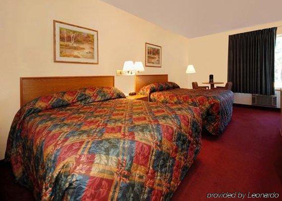 Rodeway Inn Ainsworth Pokoj fotografie
